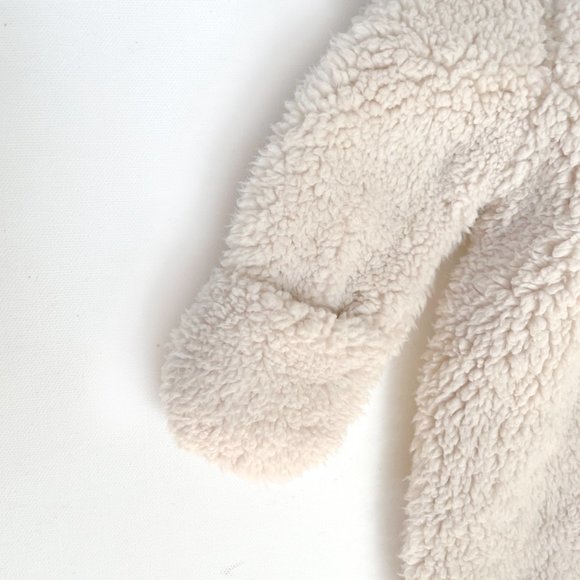 NWOT Baby GAP Sherpa Bear One-Piece - Picture 3 of 3